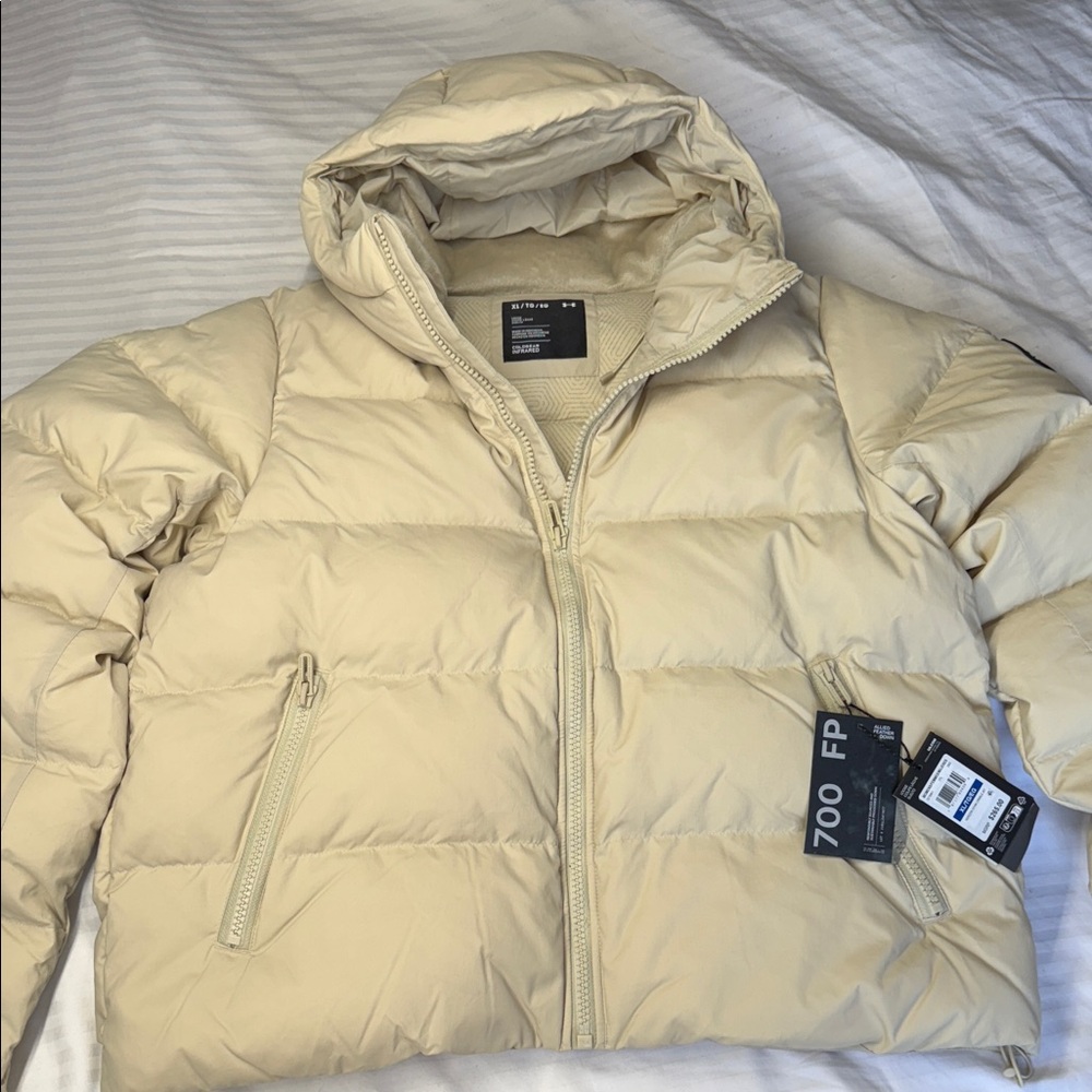 Under Armour Cream Down-Filled Puffer Jacket with Hood - XL